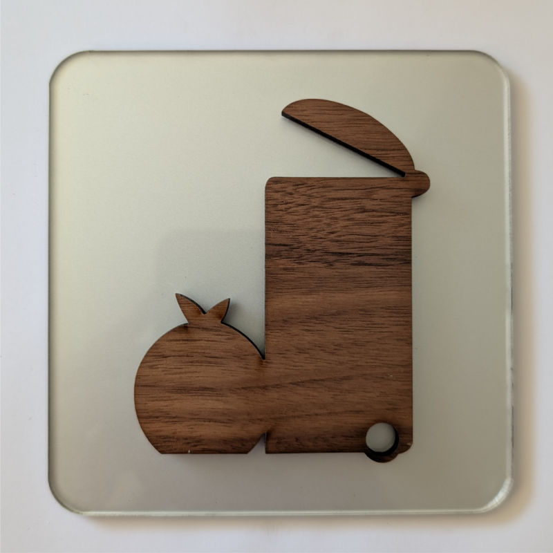 Plaque de porte "Poubelles" en bois et plexiglas